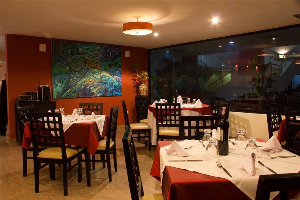 Hotel Plaza Real Calabozo Restaurant foto